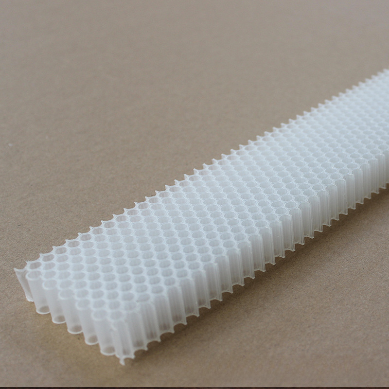 Rectangle honeycomb flow net